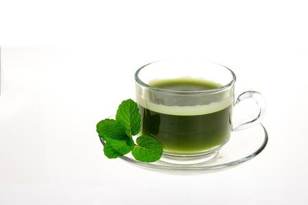 A petrezselyem tea elkészítése és jótékony hatásai